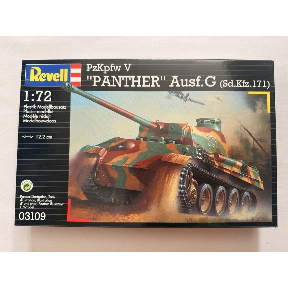 Revell 1:72 PzKpfw V Panther Ausf.G Sd.Kfz.171 Model Kit #03109 Open Box